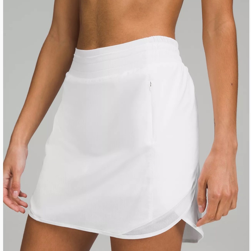 Lululemon Hotty Hot HR White Skirt long size 8 Design for running